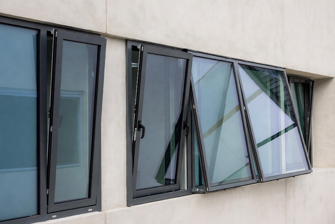 Minimalist multi-panel casement